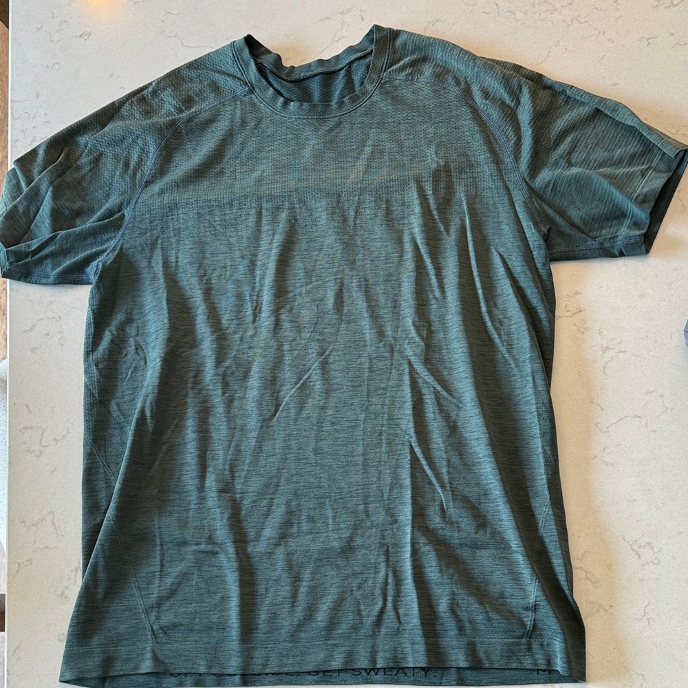 Lululemon Tshirt